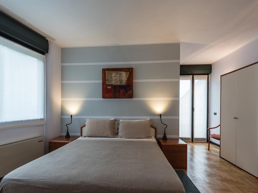 Mini Hotel Wine & Dreams อัลบา ห้อง รูปภาพ